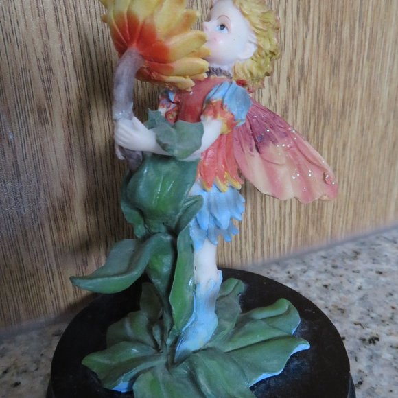 Ceramic FAIRY Figurine with Sunflower 5" Tall (23C) - Picture 4 of 4